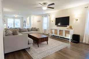 604 S Pauley Dr, Hutto, TX 78634 - Photo 2
