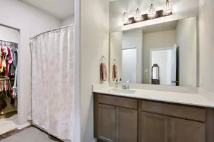 121 Bent Crk Ln, Georgetown, TX 78628 - Photo 14