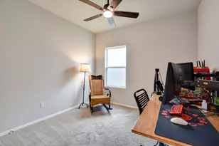 121 Bent Crk Ln, Georgetown, TX 78628 - Photo 18