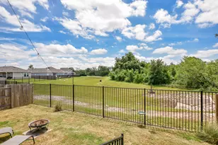 121 Bent Crk Ln, Georgetown, TX 78628 - Photo 22
