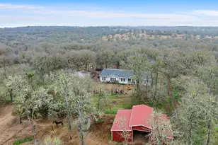 175 Fawn Ridge Rd, Cedar Creek, TX 78612 - Photo 2