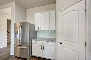 136 Finley St, Hutto, TX 78634 - Photo 12