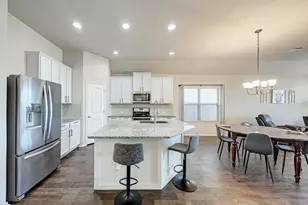 136 Finley St, Hutto, TX 78634 - Photo 6