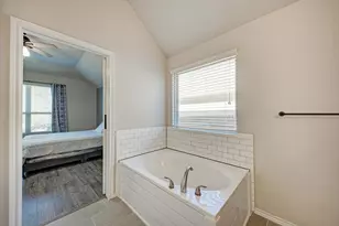 136 Finley St, Hutto, TX 78634 - Photo 22
