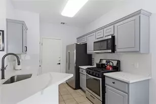 7510 Lazy Creek Dr, Austin, TX 78724 - Photo 16