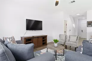 7510 Lazy Creek Dr, Austin, TX 78724 - Photo 12