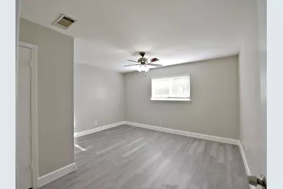 11214 Blackmoor Drive, Austin, TX 78759 - Photo 10