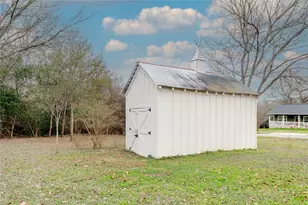 306 5th Ave, Smithville, TX 78957 - Photo 28