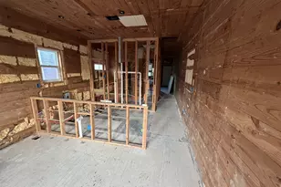 1911 40th St, Galveston, TX 77550 - Photo 32