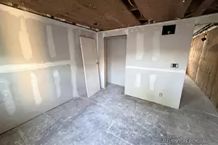 1911 40th St, Galveston, TX 77550 - Photo 16