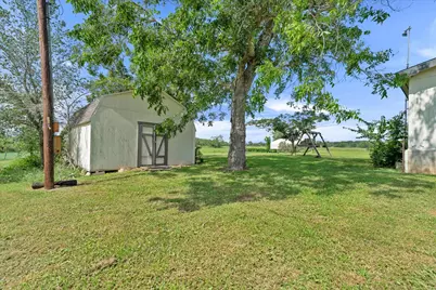 14858 Fm 1322, Luling, TX 78648 - Photo 32