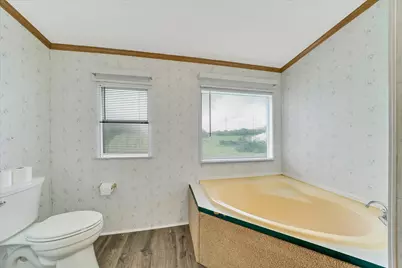 14858 Fm 1322, Luling, TX 78648 - Photo 30
