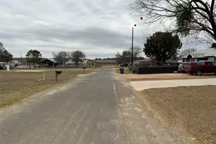 618 Oak Ln, Cottonwood Shores, TX 78657 - Photo 32