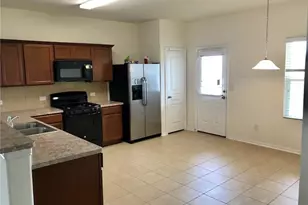 364 Westminster Dr, Kyle, TX 78640 - Photo 2