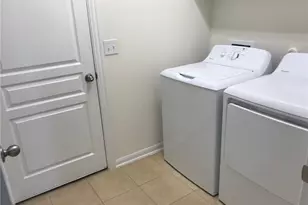 364 Westminster Dr, Kyle, TX 78640 - Photo 10