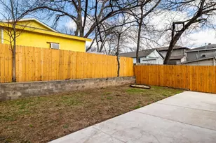 2308 Santa Maria St, Austin, TX 78702 - Photo 26