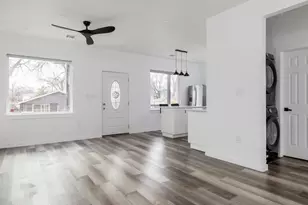 2308 Santa Maria St, Austin, TX 78702 - Photo 10