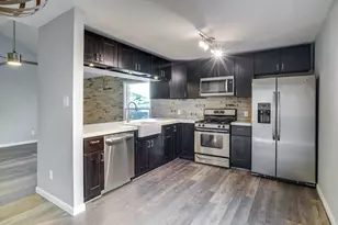 6901 Star Dr, Austin, TX 78745 - Photo 10