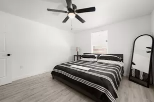 45 Anthony St, Austin, TX 78702 - Photo 12