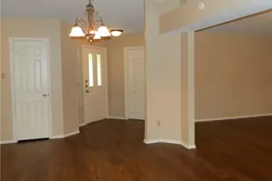 13108 Lubbock Ln, Austin, TX 78729 - Photo 4