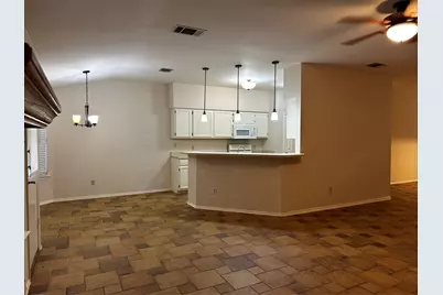 8007 Bounty Trail, Austin, TX 78749 - Photo 16