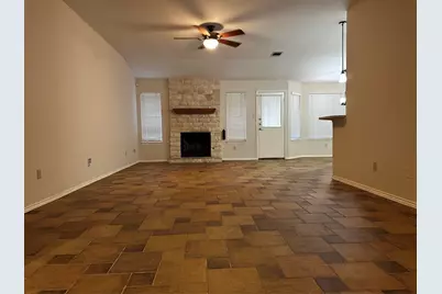 8007 Bounty Trail, Austin, TX 78749 - Photo 4
