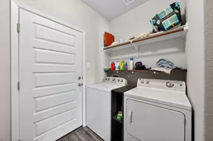 20703 Ridgeview Rd, Lago Vista, TX 78645 - Photo 30