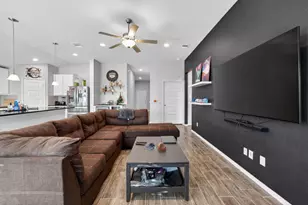 20703 Ridgeview Rd, Lago Vista, TX 78645 - Photo 14