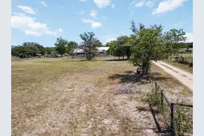 145 Three Oaks Lane, Bastrop, TX 78602 - Photo 2