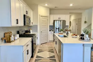 257 Geminiflora Bend, Leander, TX 78641 - Photo 4