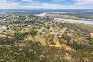 515 Wesley Ridge Dr, Spicewood, TX 78669 - Photo 4