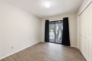1202 Thorpe Ln, San Marcos, TX 78666 - Photo 8