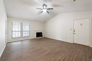 1202 Thorpe Ln, San Marcos, TX 78666 - Photo 14