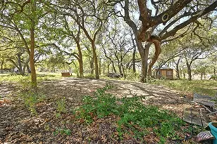 207 Leisurewoods Dr, Buda, TX 78610 - Photo 28