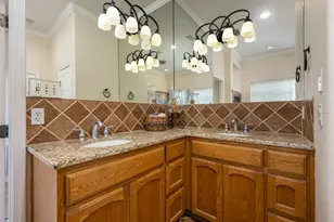 1016 Merlene Dr, Austin, TX 78732 - Photo 18