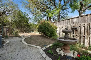 1016 Merlene Dr, Austin, TX 78732 - Photo 32