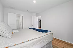 13617 Knights Br Dr, Elgin, TX 78621 - Photo 14