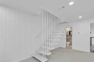 5210 Woodrow Ave, Austin, TX 78756 - Photo 2
