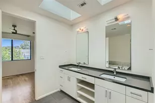 707 Cardinal Ln, Austin, TX 78704 - Photo 10