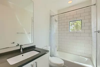 707 Cardinal Lane #L2, Austin, TX 78704 - Photo 14