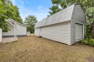 339 N Water St, La Grange, TX 78945 - Photo 26