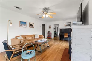 3007 E 18th St, Austin, TX 78702 - Photo 10