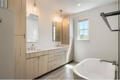 2624 Metcalfe Road #7, Austin, TX 78741 - Photo 14