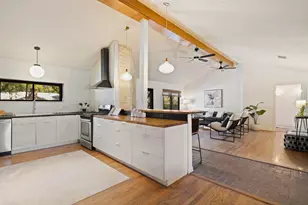 2008 Matthews Ln, Austin, TX 78745 - Photo 4