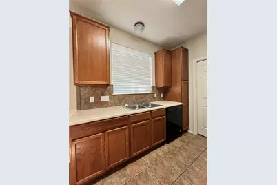 2632 Century Park Boulevard #32, Austin, TX 78727 - Photo 6