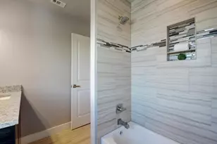 5308 Downs Dr, Austin, TX 78721 - Photo 20
