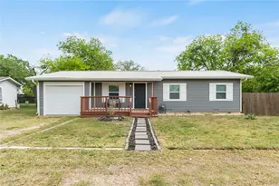 445 W Vaughan St, Bertram, TX 78605 - Photo 16