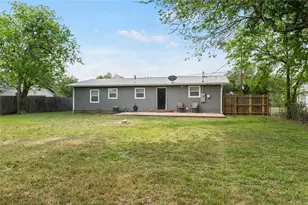 445 W Vaughan St, Bertram, TX 78605 - Photo 20