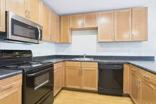 711 W 32nd St, Austin, TX 78705 - Photo 2