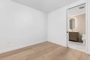 610 Davis St, Austin, TX 78701 - Photo 12